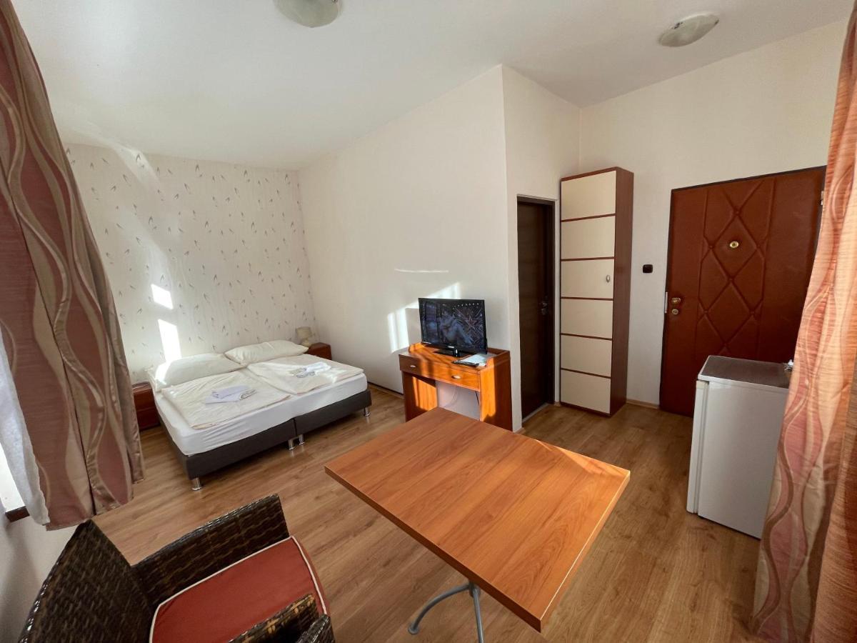 Penzion Tulip Červený Kláštor Bagian luar foto