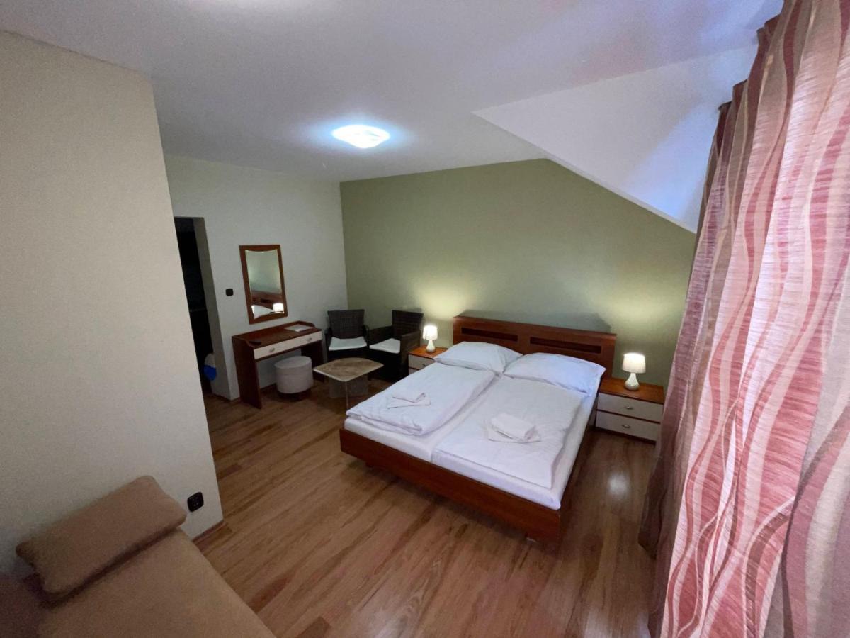 Penzion Tulip Červený Kláštor Bagian luar foto